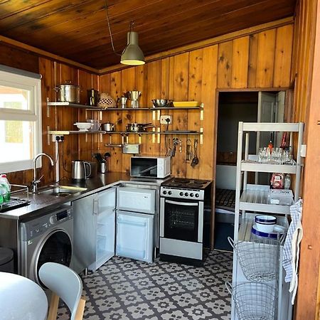 Madame Chalet Seaton  Luaran gambar